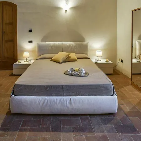 Villa Treccianino 12 *